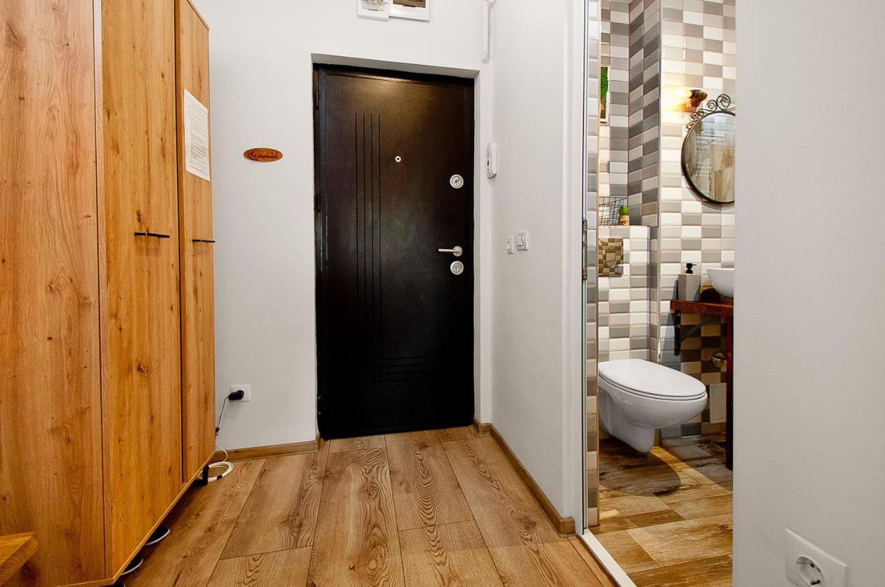 Wood&Steel Apartment Galati  Exterior photo